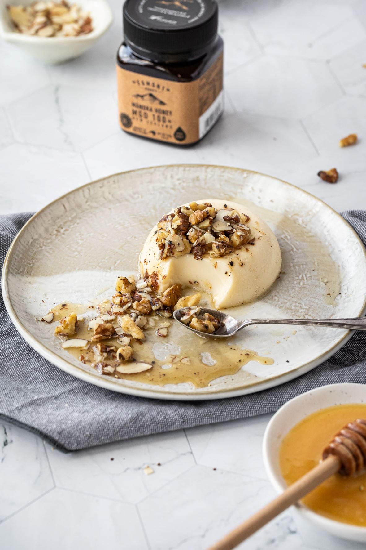 Egmont Honey – Honey & Almond Pannacotta