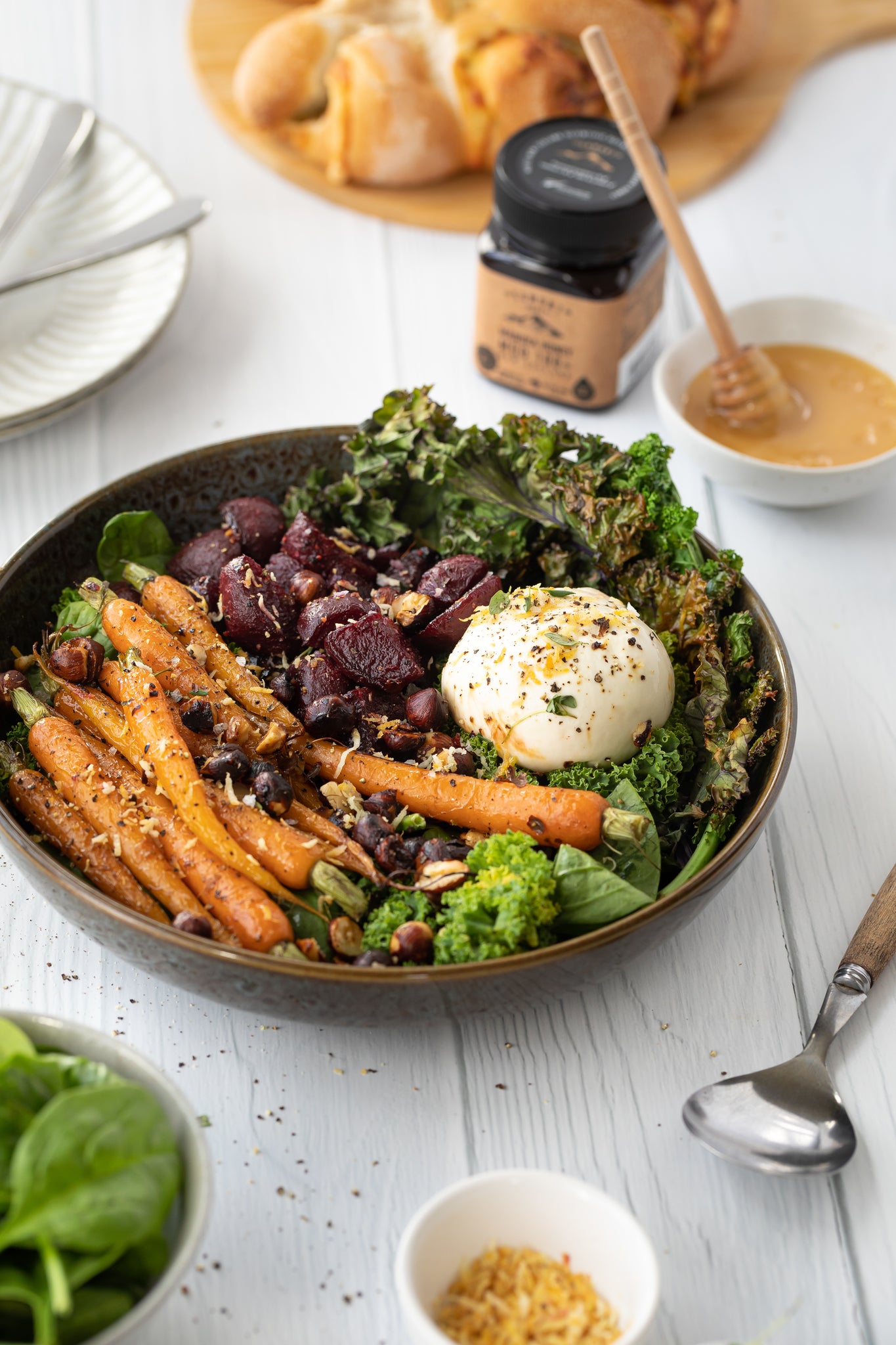 Egmont Honey – Honey roasted carrot, beetroot and burrata salad